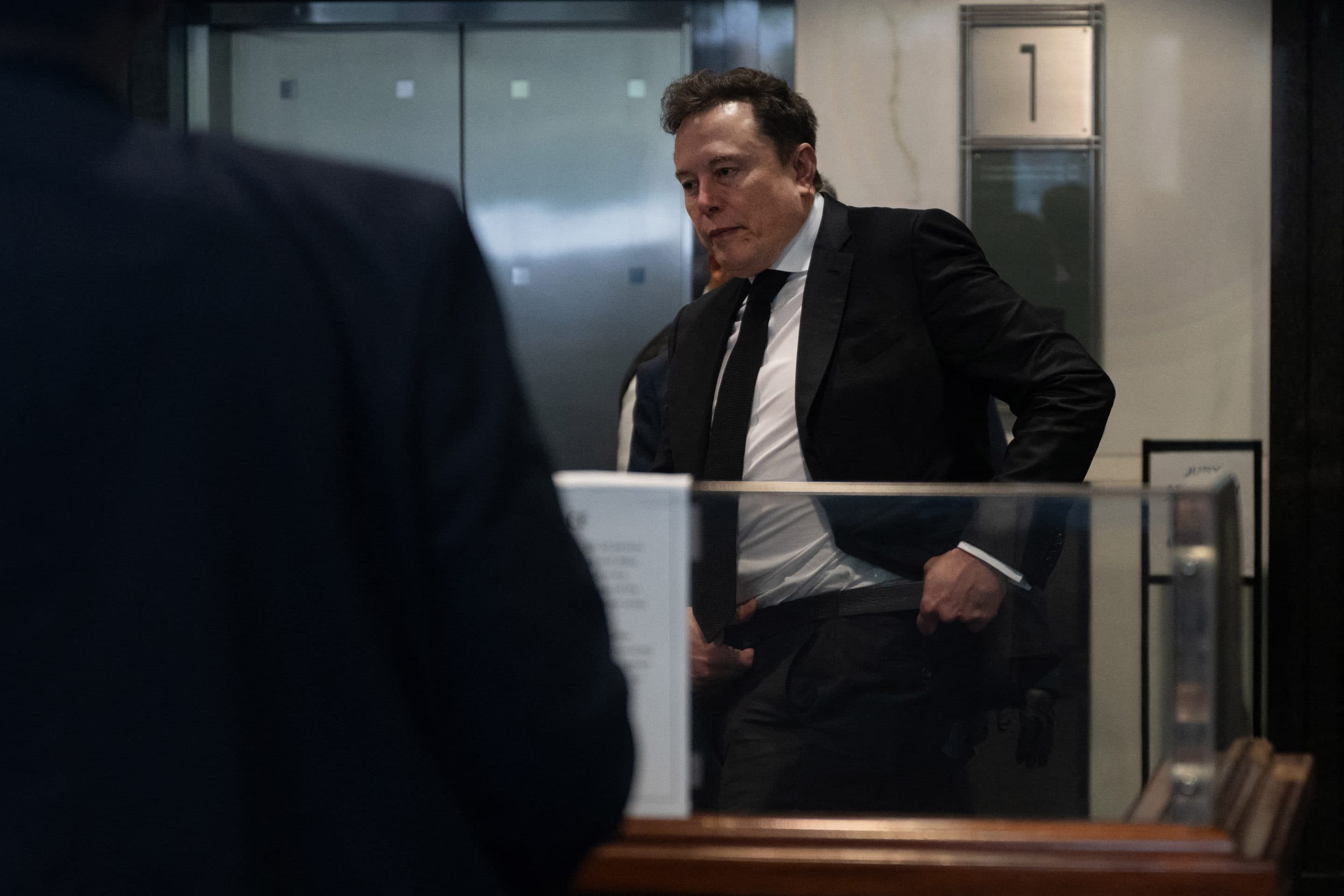 Musk vs. Page: The Billion-Dollar Battle for Humanity's Future – Or Just a Really Expensive Ego Clash?