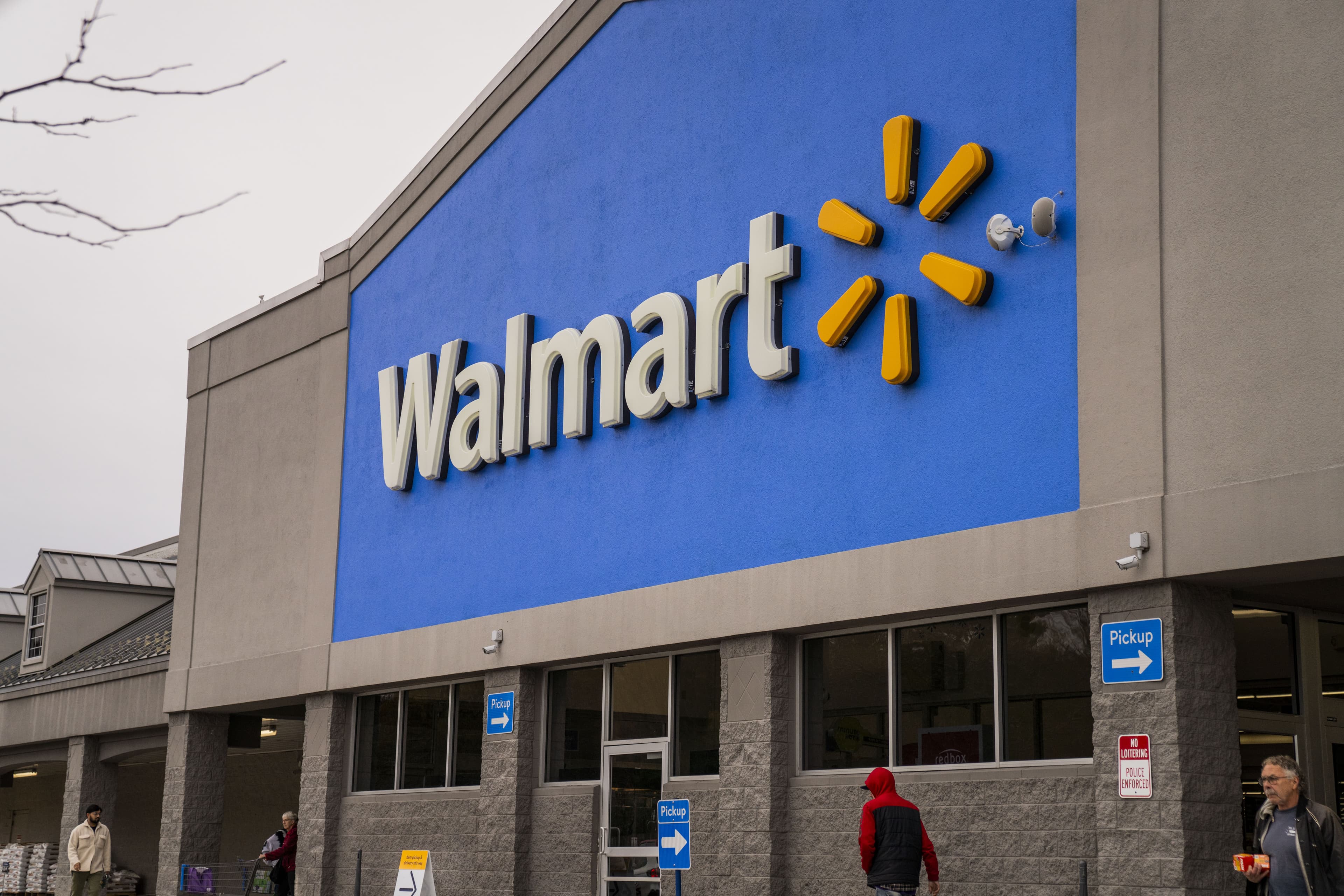 Walmart's Triumphant Ascent: A Market Victory Forged in Retail's Crucible