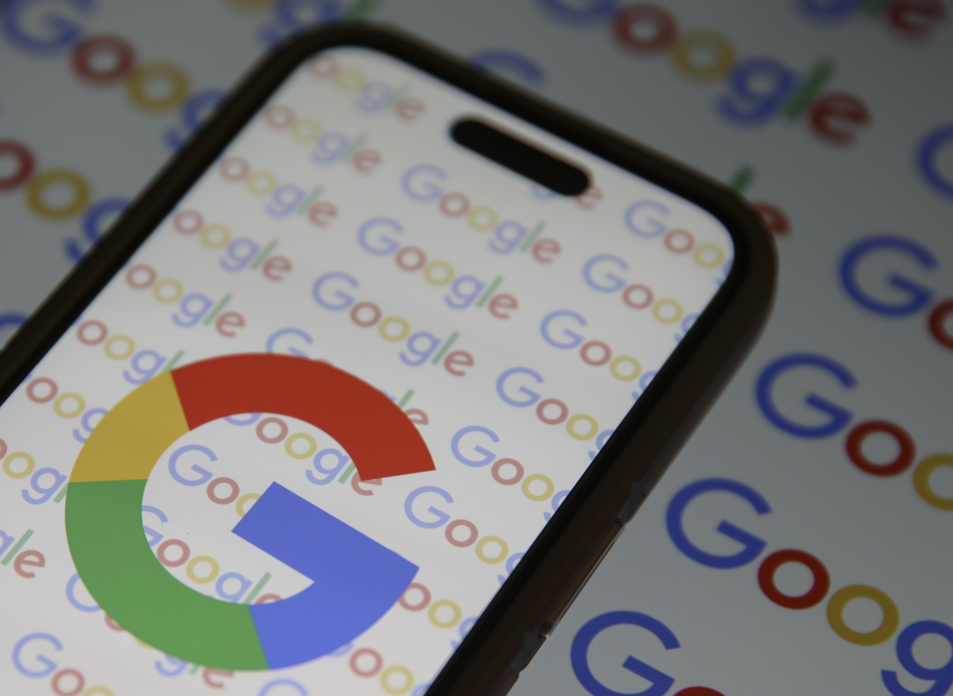 Google's $460 Billion Gambit: Why Wall Street's Blind Spot is Your Golden Ticket