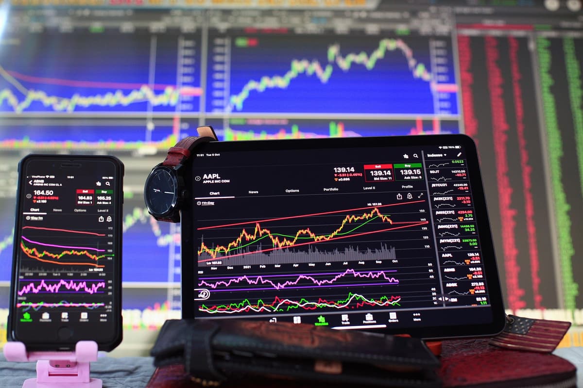 Loews: The Unsung Giant – Navigating Risk, Resilience, and the Unseen Currents of the American Economy