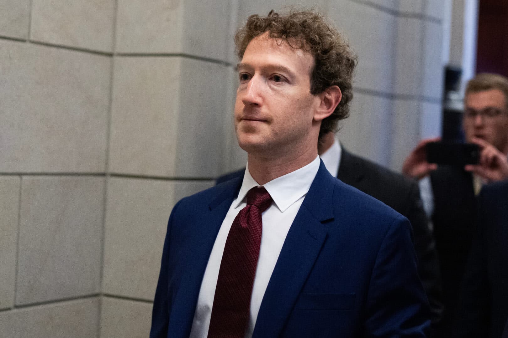 Zuckerberg Before the Senate: A Show Trial or the Beginning of the End for Meta's Reign?