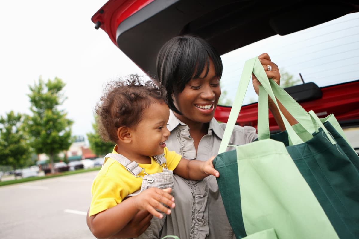 Walmart vs. Costco: The Retail Rumble for the Ages – And Your Portfolio's Future